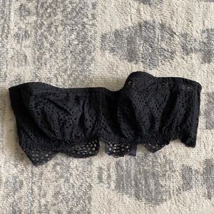 Black lace strapless bra